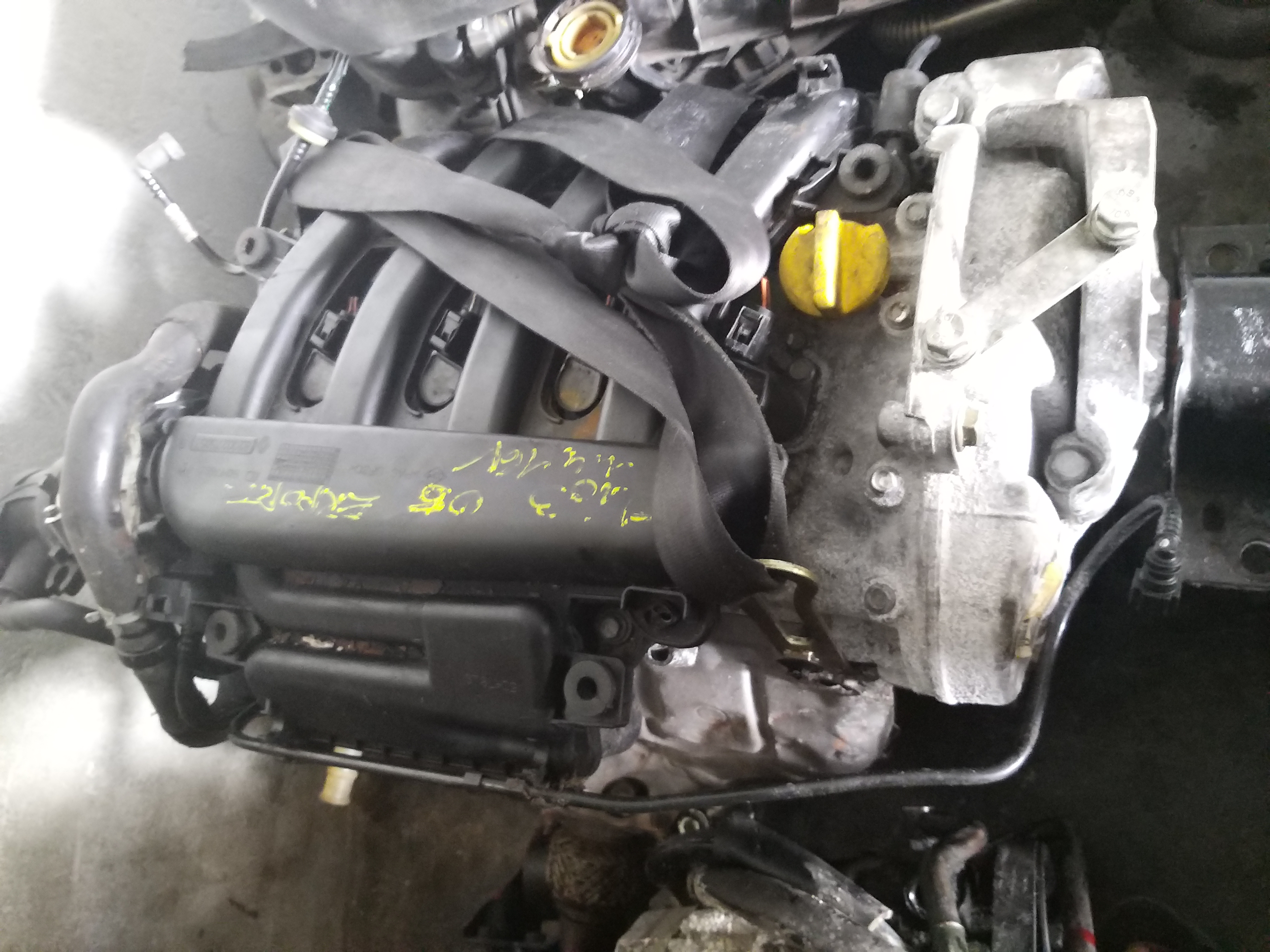 Moteur clio 3 1.4 16v