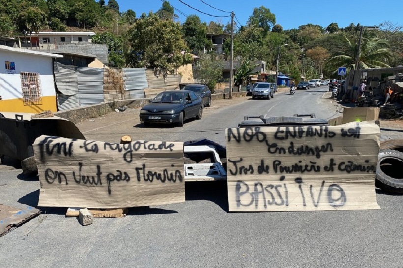 Route barrée à Kangani : une colère de longue date et de nouvelles promesses