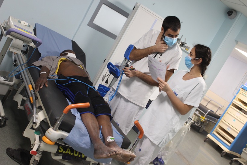 Le tri et la traduction, les principaux maux des urgences de Mayotte