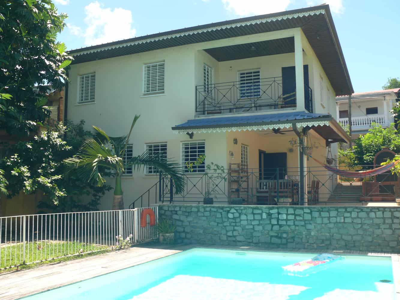 A vendre Maison en Petite-Terre avec Piscine