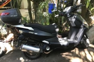 Scooter 125 cc  OCCASION RARE – PEU DE KM .