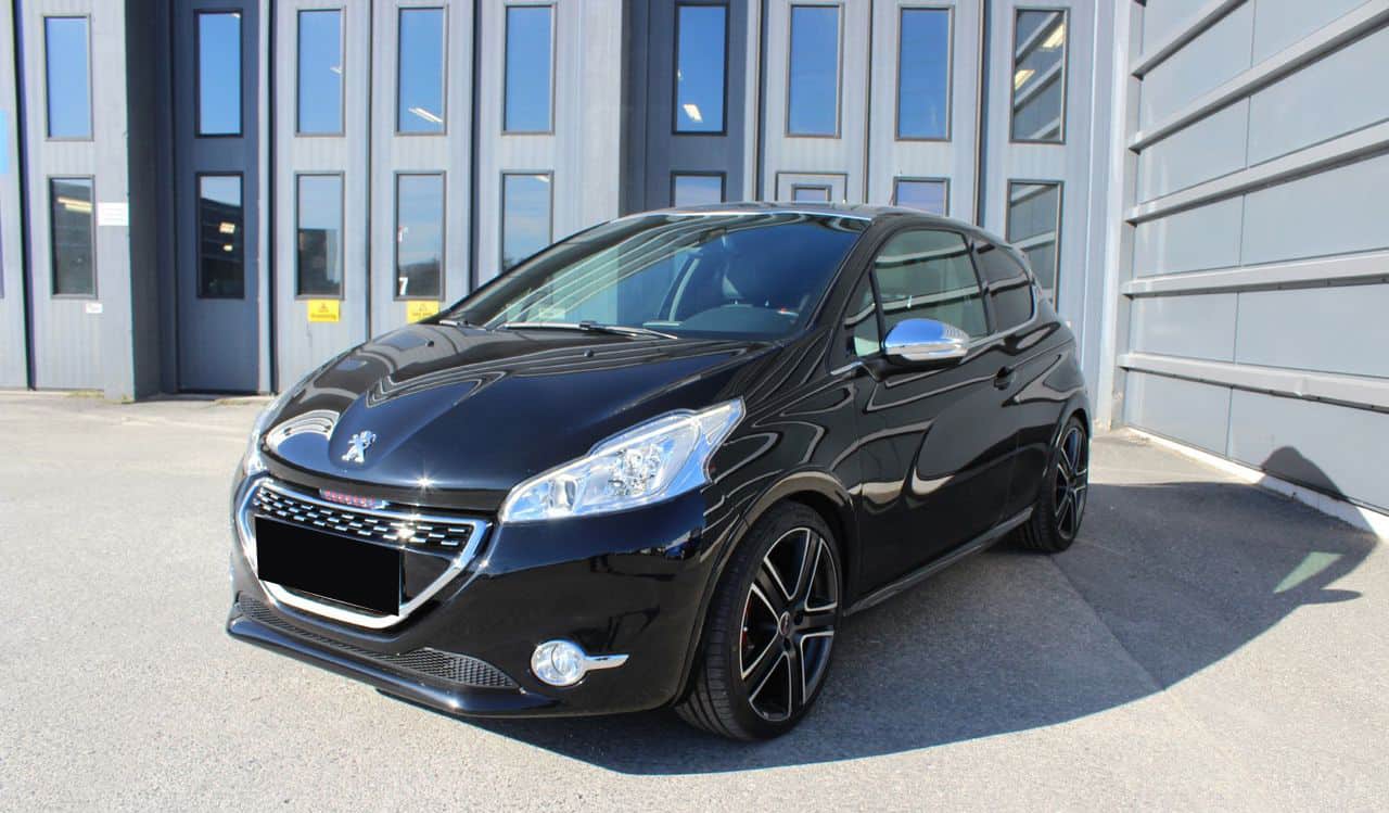 Peugeot 208 2015