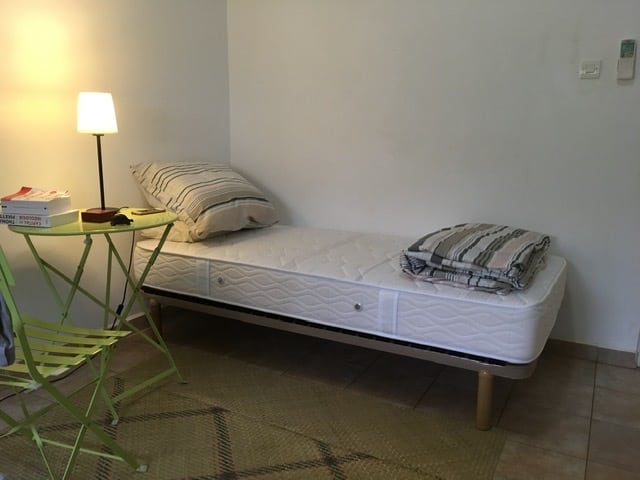 Vends Lit une place 90/200 cm : matelas EPEDA Ressorts,qualité supérieure