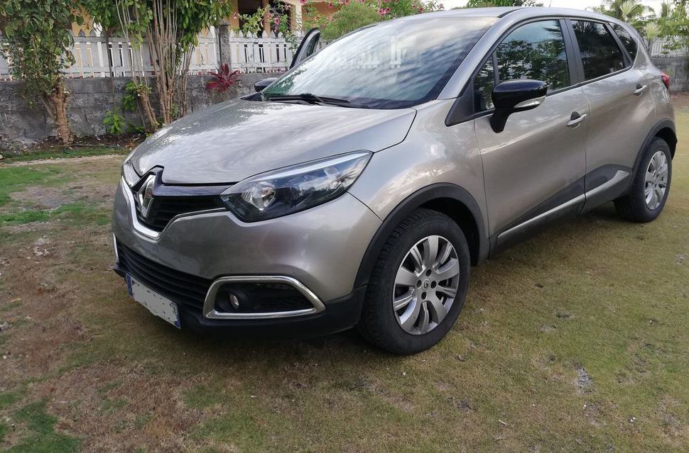 VEND Renault CAPTUR  1.2 TCe 120 CH Zen EDC