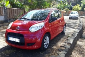 à louer à Mamoudzou une voiture  citroen C1