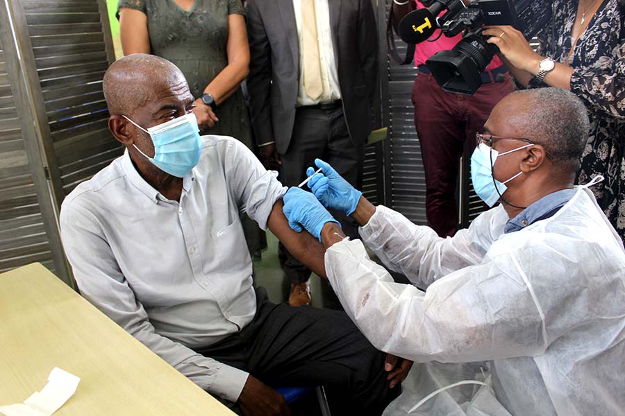 mayotte-vaccination-president-departement-soibahadine