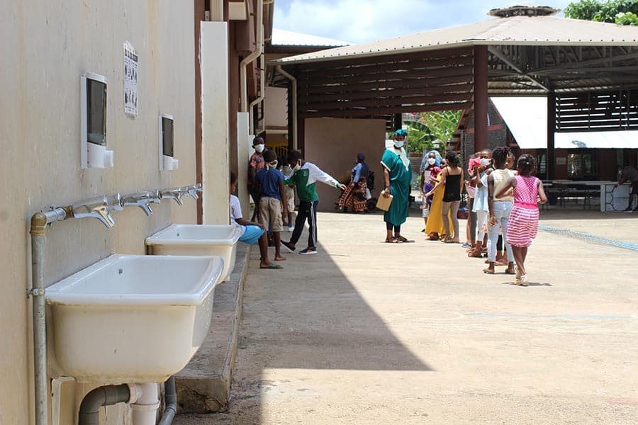 reouverture-etablissements-scolaires-mayotte-eviter-clusters