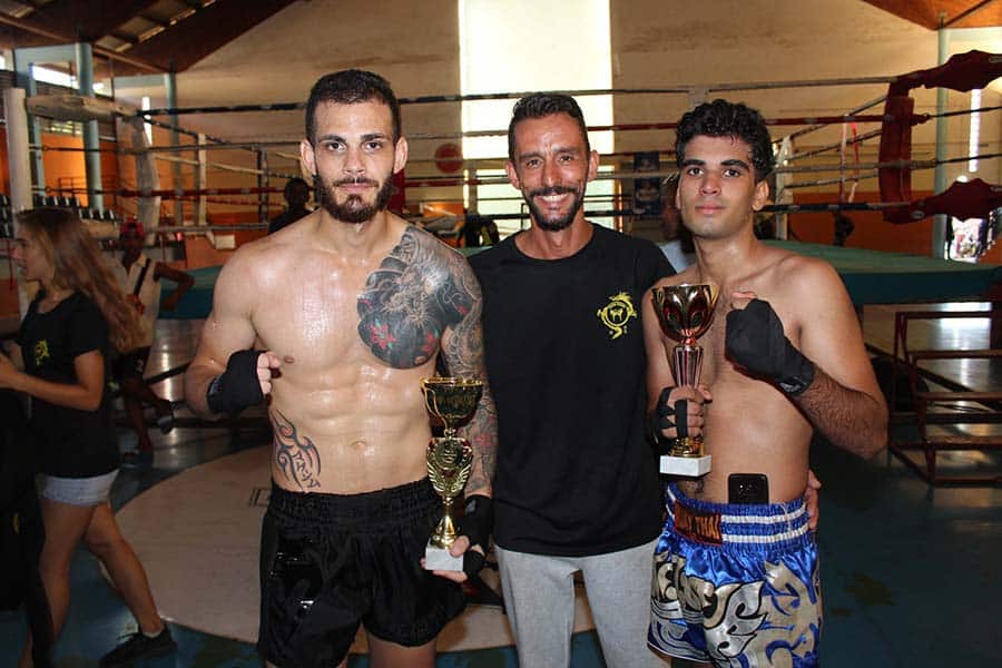 sportifs-confines-champion-kick-booxing-maxime-rochefeuille