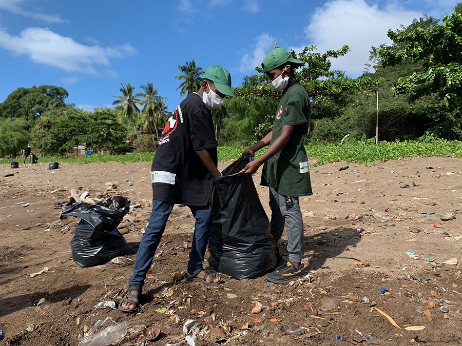 nettoyer-ile-mayotte-sensibiliser-jeunes-questions-environnementales