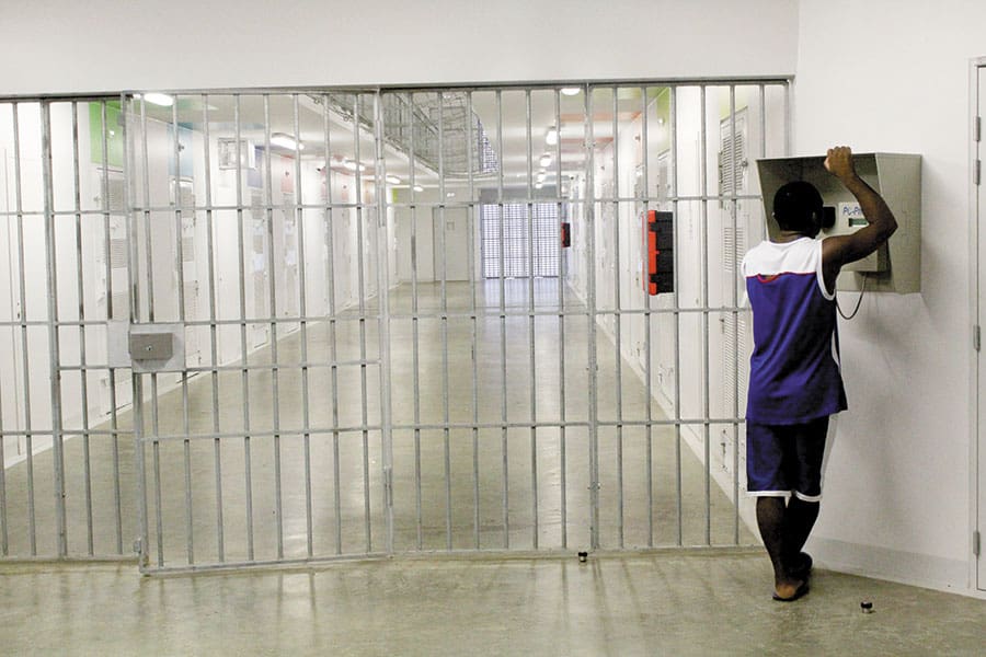centre-penitentiaire-agent-prison-enquete-faits-violence