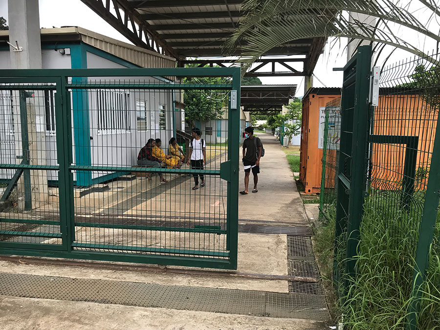 lycee-chirongui-encore-vide-eleves-rumeur-1 lycee-chirongui-encore-vide-eleves-rumeur