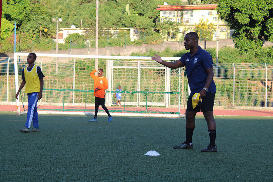 football-elanrif-kamithou-premier-salarie-union-sportive-kavani