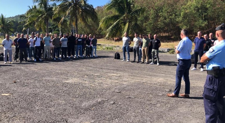 renforts-gendarmes-mobiles-arrives-mayotte-1 renforts-gendarmes-mobiles-arrives-mayotte