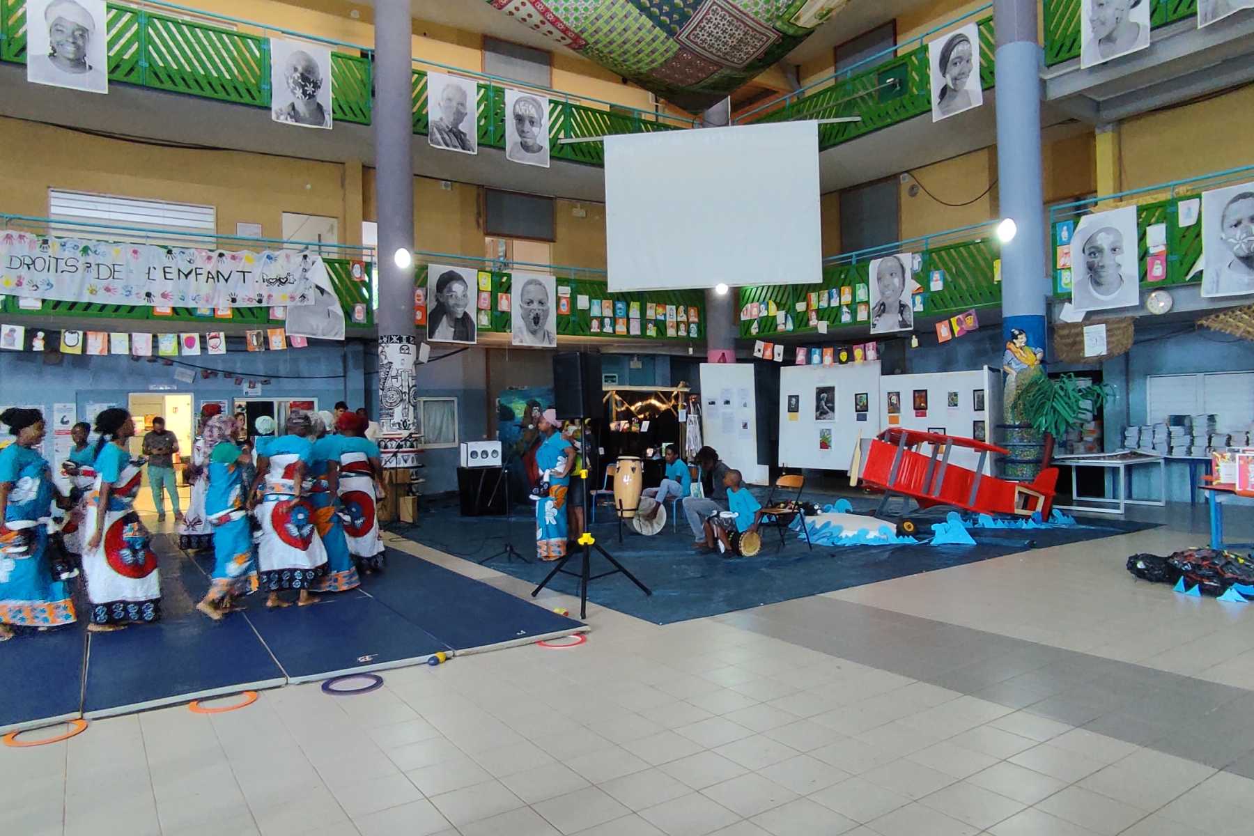 le-petit-prince-inspire-les-collegiens-de-dembeni
