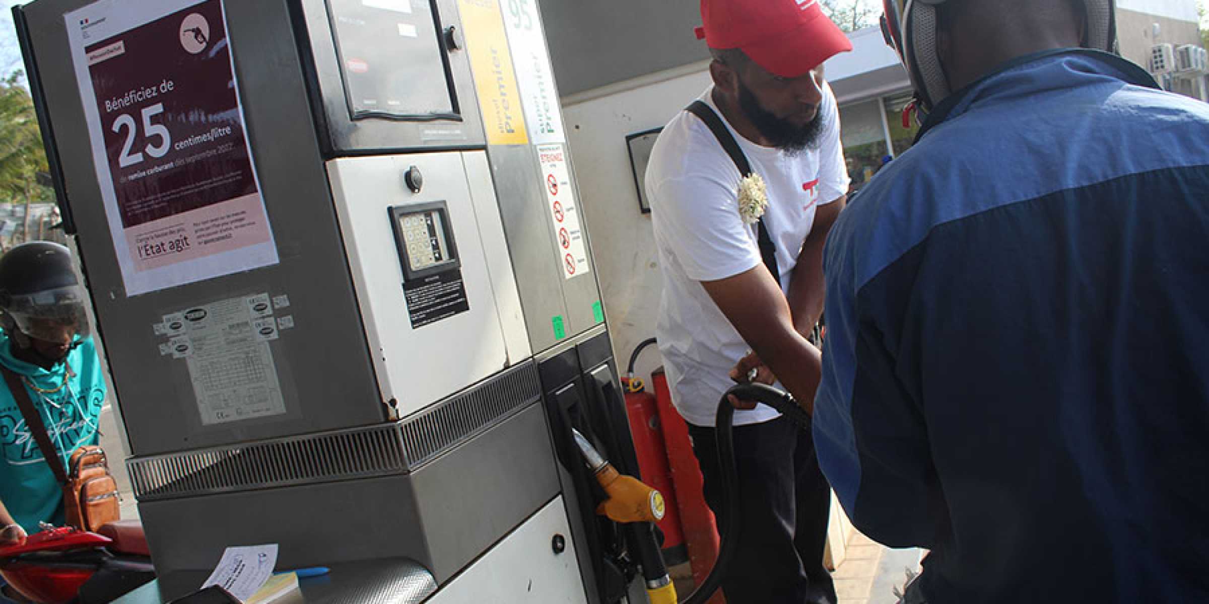 le-prix-de-lessence-a-mayotte-se-rapproche-des-deux-euros