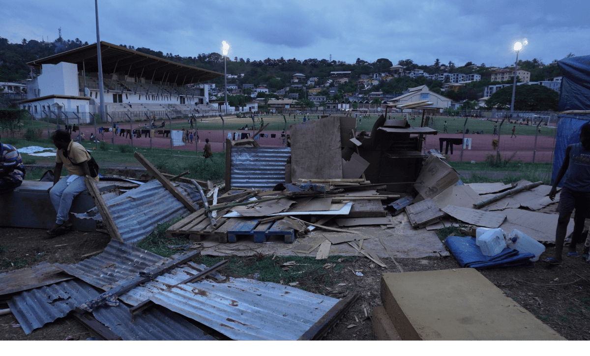 tribune-nous-demandons-la-liberation-immediate-du-stade-de-cavani