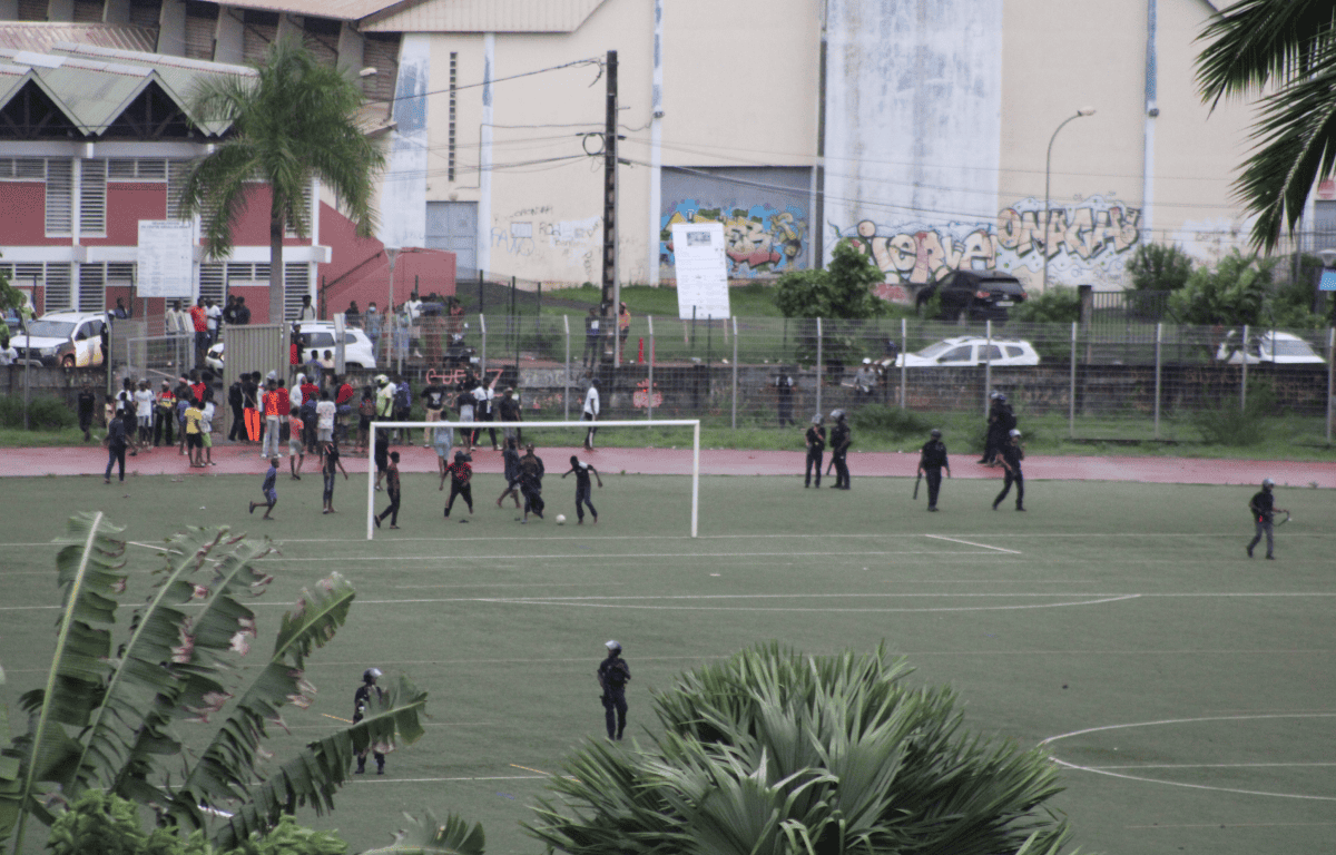 stade-de-cavani-deux-manifestants-places-en-garde-a-vue-mardi-soir stade-de-cavani-deux-manifestants-places-en-garde-a-vue-mardi-soir