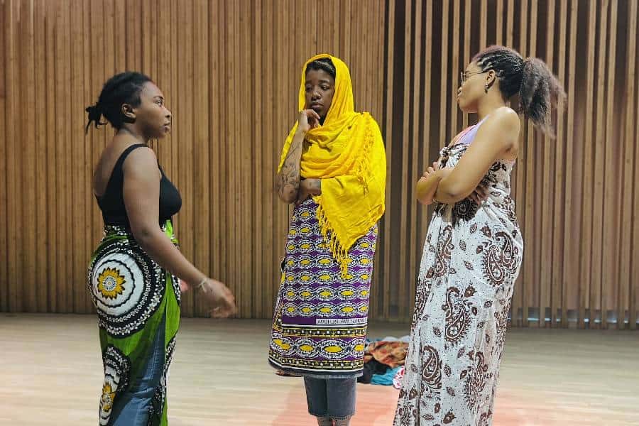 theatre-avant-spectacle-mayotte theatre-avant-spectacle-mayotte