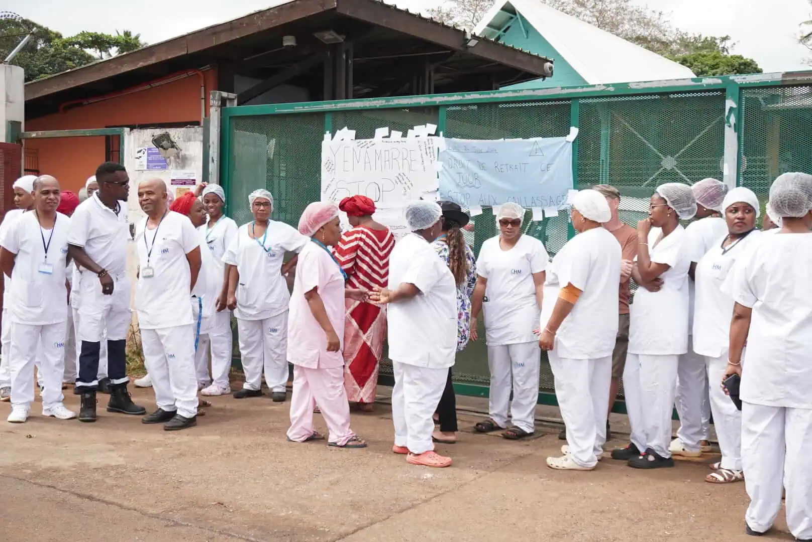 personnel-du-dispensaire-de-kahani-en-droit-de-retrait-ce-lundi