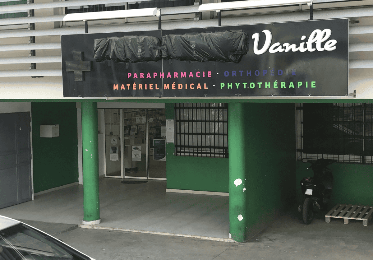 lagence-regionale-de-sante-approuve-le-retour-de-la-pharmacie-vanille lagence-regionale-de-sante-approuve-le-retour-de-la-pharmacie-vanille