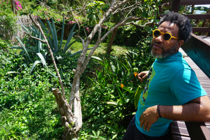 eliasse-je-suis-ne-artistiquement-a-mayotte eliasse-je-suis-ne-artistiquement-a-mayotte