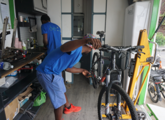 Mob’helios forme des jeunes de milieu défavorisé à devenir technicien cycles mobhelios-forme-des-jeunes-de-milieu-defavorise-a-devenir-technicien-cycles