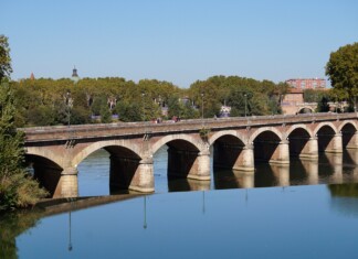 Le corps sans vie retrouvé à Toulouse ce mardi serait celui de Tadj Madi Des tests génétiques et une autopsie vont être réalisés pour savoir si le corps sans vie, retrouvé à Toulouse, ce mercredi, est bien celui du jeune Mahorais de 20 ans.