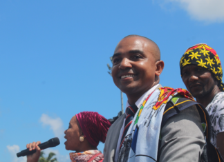 Tribune libre : « Une arsenalisation des migrants et des mineurs à Mayotte » tribune-libre-une-arsenalisation-des-migrants-et-des-mineurs-a-mayotte