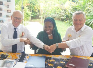 Chirongui, première commune d’Outre-mer distinguée par le label 100 % EAC chirongui-premiere-commune-doutre-mer-distinguee-par-le-label-100-eac