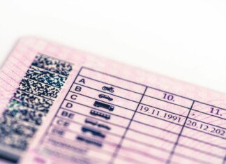 Trois hommes condamnés pour avoir tenté d’« acheter » le code de la route trois-hommes-condamnes-pour-avoir-tente-d-acheter-le-code-de-la-route