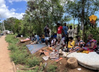 Aussitôt évacué, le camp de Tsoundzou se déplace juste à côté aussitot-evacue-le-camp-de-tsoundzou-se-deplace-juste-a-cote