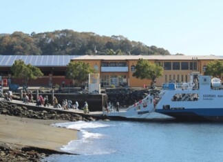 Collusion entre deux barges ce mardi :  suspension des rotations collusion-entre-deux-barges-ce-mardi-suspension-des-rotations