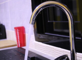 L’eau est coupée dans plusieurs villages de Mamoudzou après une inondation à Kawéni leau-est-coupee-dans-plusieurs-villages-de-mamoudzou-apres-une-inondation-a-kaweni