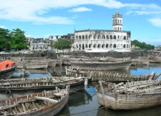 Comores : Moscou autorisé à ouvrir sa première ambassade à Moroni comores-moscou-autorise-a-ouvrir-sa-premiere-ambassade-a-moroni