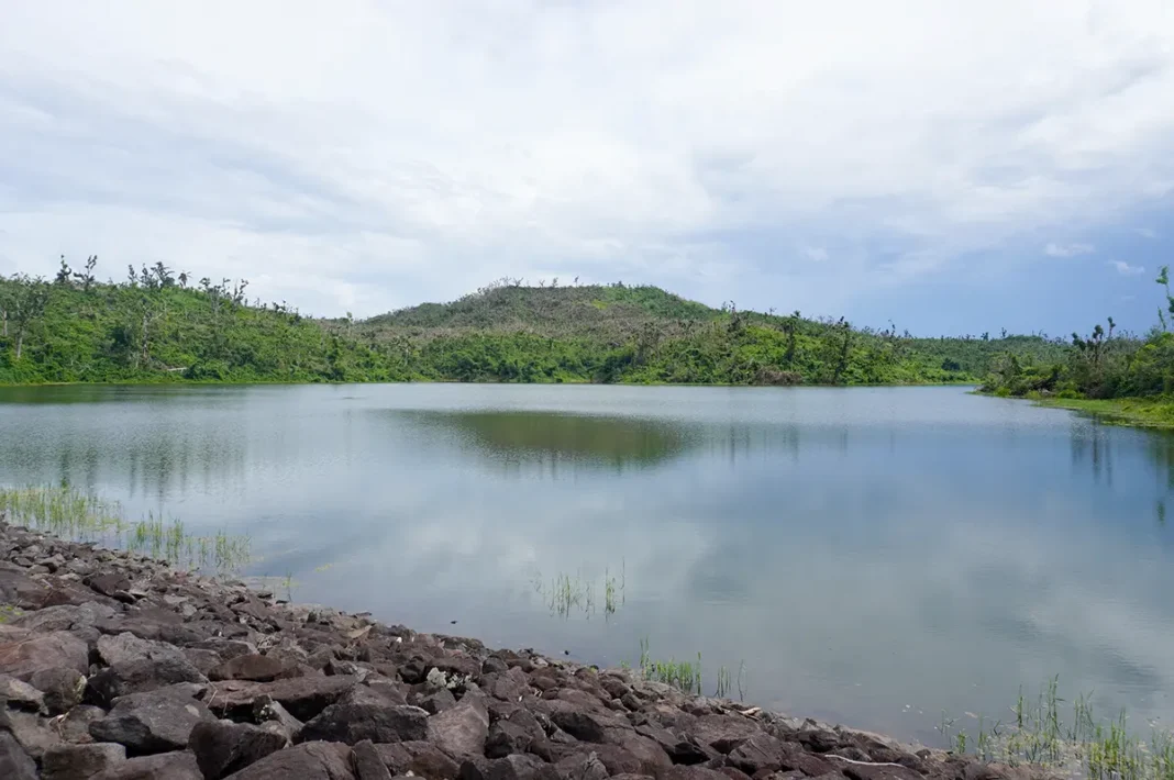 Lavage des voitures, arrosage des pelouses et remplissage des piscines interdits pour deux mois à Mayotte