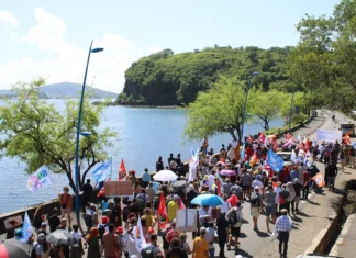 Une intersyndicale appelle à la grève illimitée à partir de ce mardi à Mayotte une-intersyndicale-appelle-a-la-greve-illimitee-a-partir-de-ce-mardi-a-mayotte