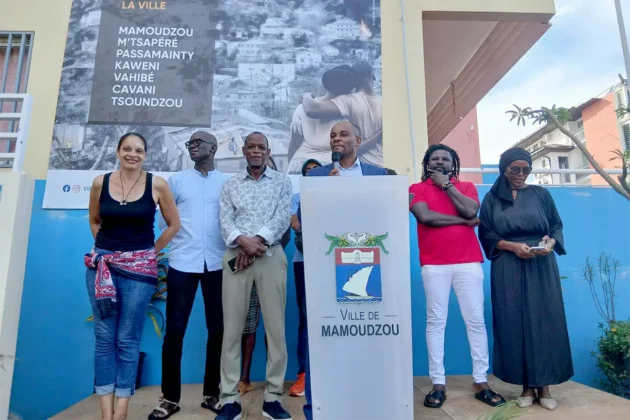 Zangoma expose ses artistes dans les rues de Mamoudzou après Chido
