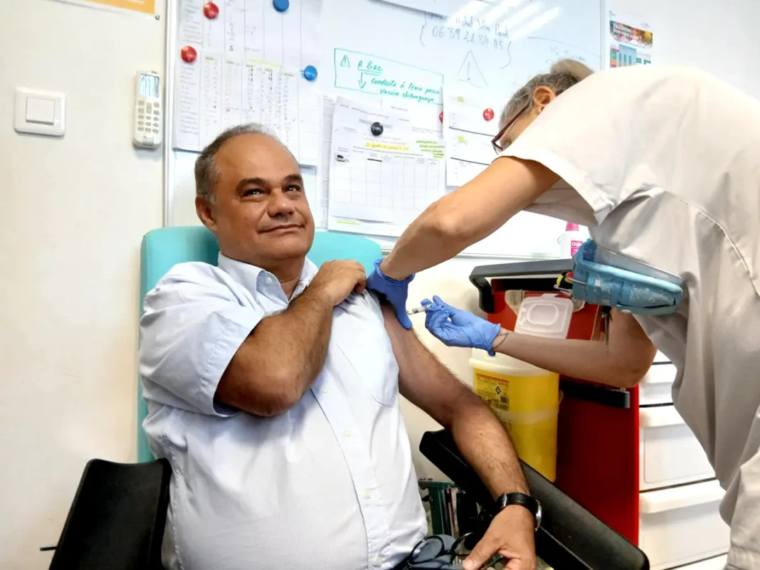 Chikungunya à Mayotte : le stade d’épidémie approchant, le directeur de l’ARS encourage la vaccination