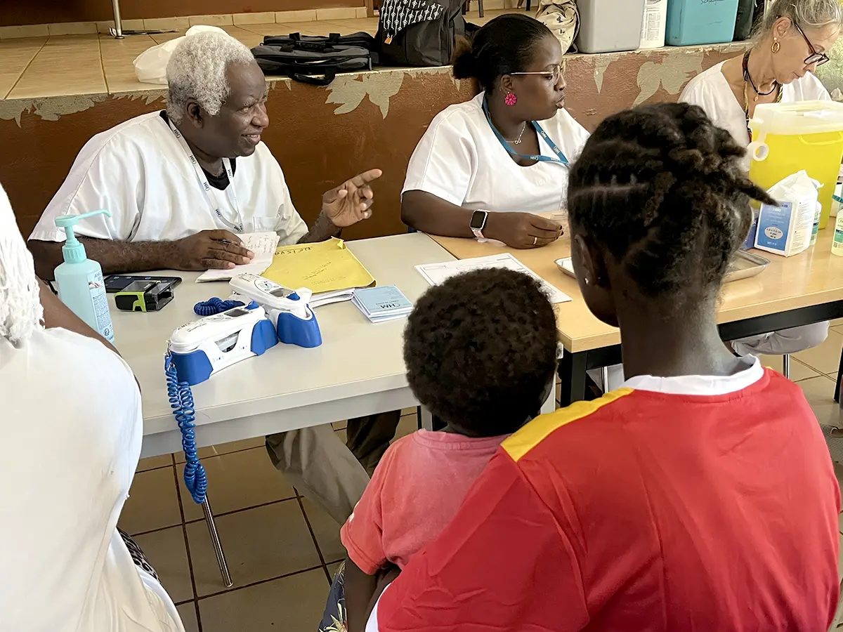 Chikungunya à Mayotte : « Les besoins de vaccination sont énormes », à la MJC de Miréréni, il est possible de se faire vacciner ce mercredi
