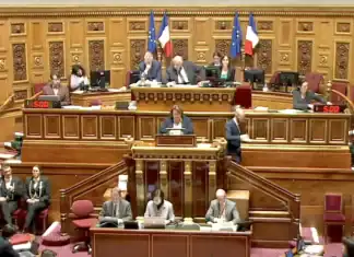 Le Sénat adopte le projet de loi pour la refondation de Mayotte Le Sénat adopte le projet de loi pour la refondation de Mayotte