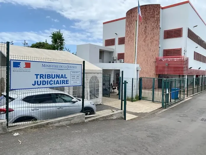 Le tribunal rend hommage aux agents pénitentiaires tués il y a un an dans l’Eure