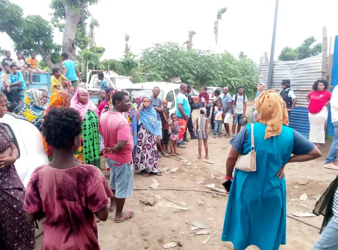 Les pelleteuses en action à Toutouroucha