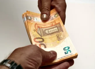 Mayotte, l’un des territoires les plus corrompus de France selon une étude Mayotte, l'un des territoires les plus corrompus de France selon une étude