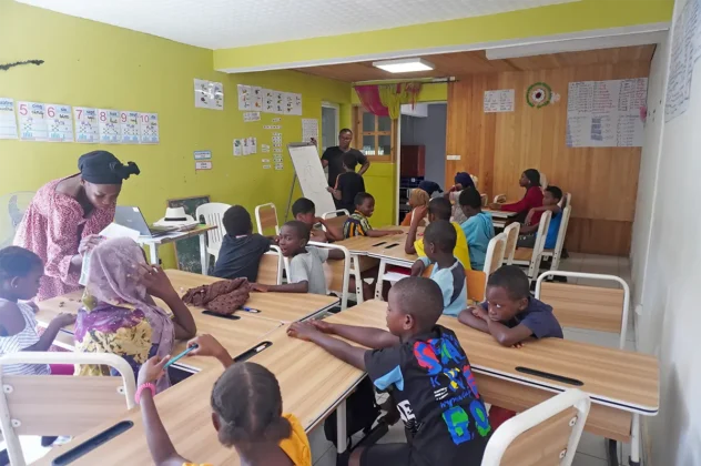 Mlezi Maore accompagne les enfants non-scolarisés “vers l’école normale”
