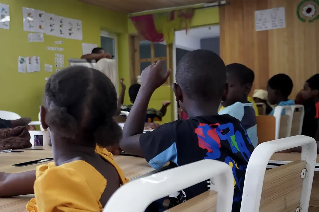 Mlezi Maore accompagne les enfants non-scolarisés “vers l’école normale”