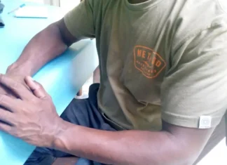 Un ex-agent des renseignements comoriens en exil à Mayotte dénonce des menaces sur sa famille Un ex-agent des renseignements comoriens en exil à Mayotte dénonce des menaces sur sa famille