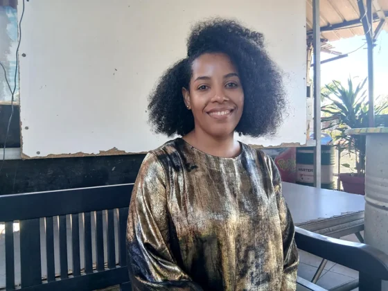 Deux showcases improvisés de la chanteuse comorienne Malha ce week-end à Mayotte