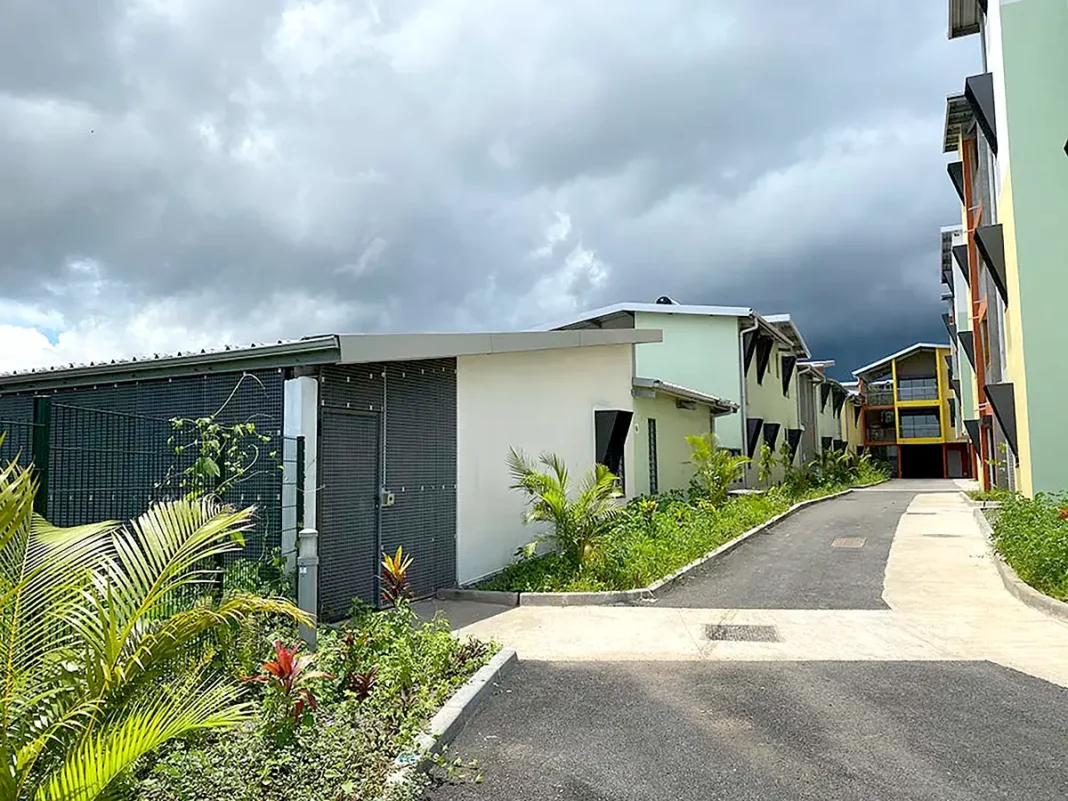 La SIM signe une convention pour déployer la fibre dans ses logements