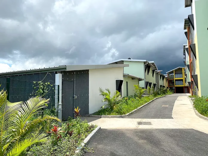 La SIM signe une convention pour déployer la fibre dans ses logements