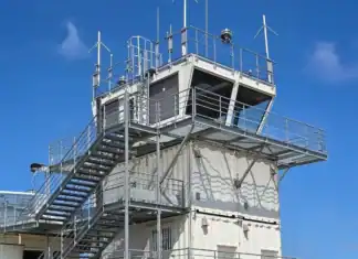 Aéroport de Mayotte : la tour de toutes les railleries Aéroport de Mayotte : la tour de toutes les railleries